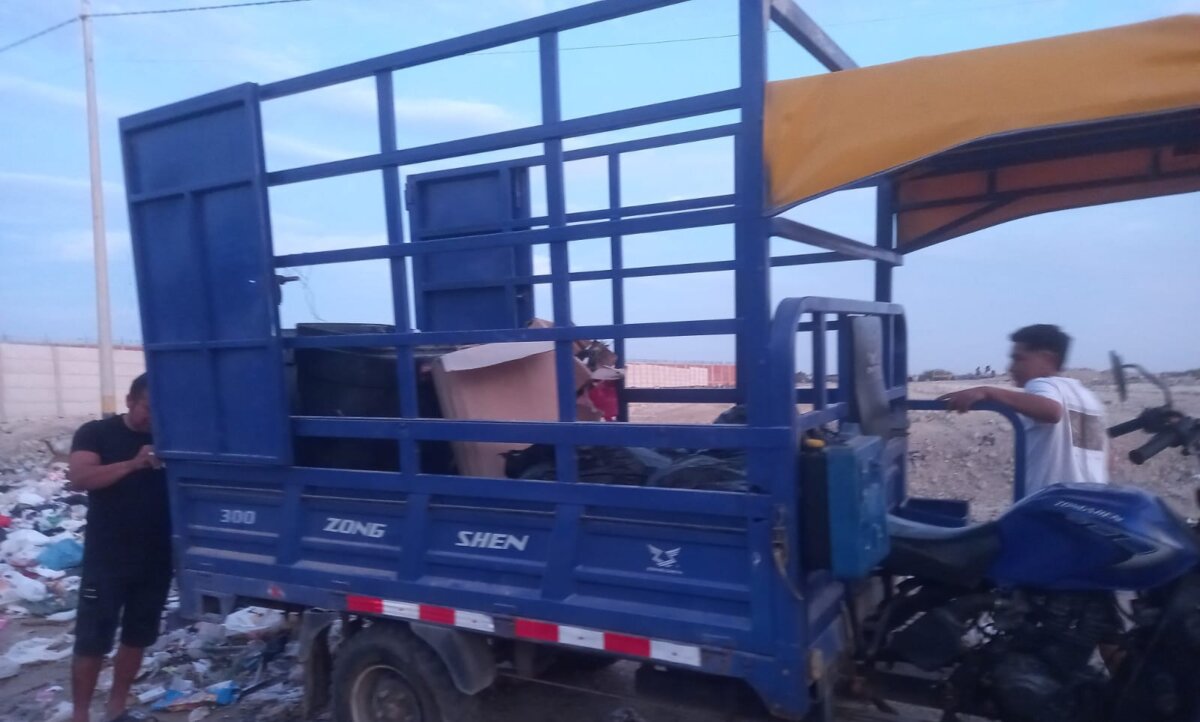 Con más de 5 mil soles multan a persona que arrojaba basura en la vía pública Con más de 5 mil soles multan a persona que arrojaba basura en la vía pública