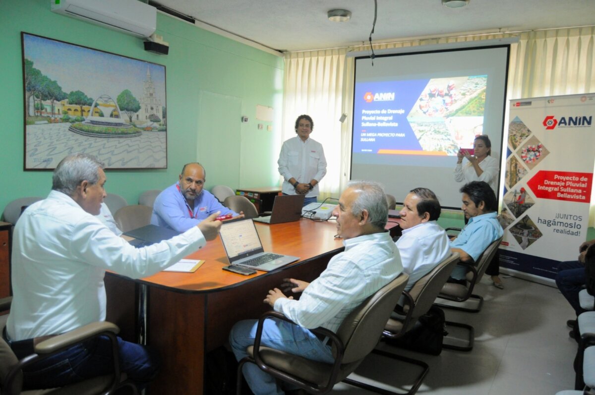 Drenaje pluvial en Sullana: intervención del Canal Vía no afectará el tránsito de vehículos menores Drenaje pluvial en Sullana intervención del Canal Vía permitirá el tránsito de vehículos menores