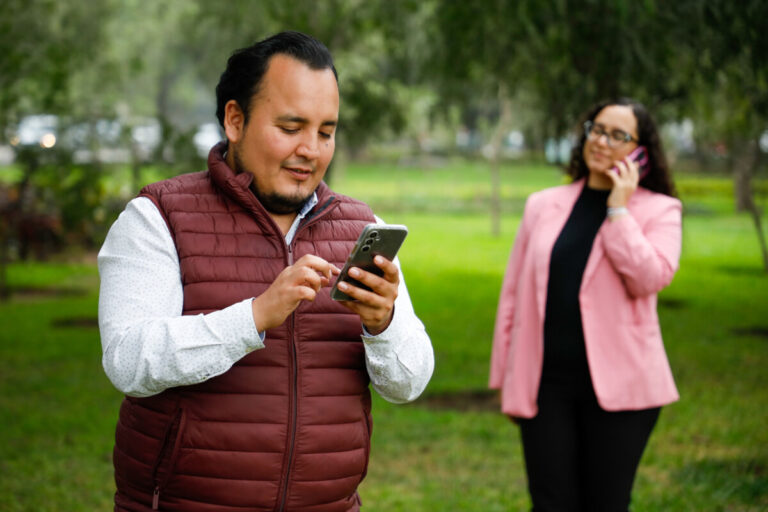 Más de 90 % de peruanos está de acuerdo en que equipos se registren en una lista de celulares válidos para que funcionen en el país