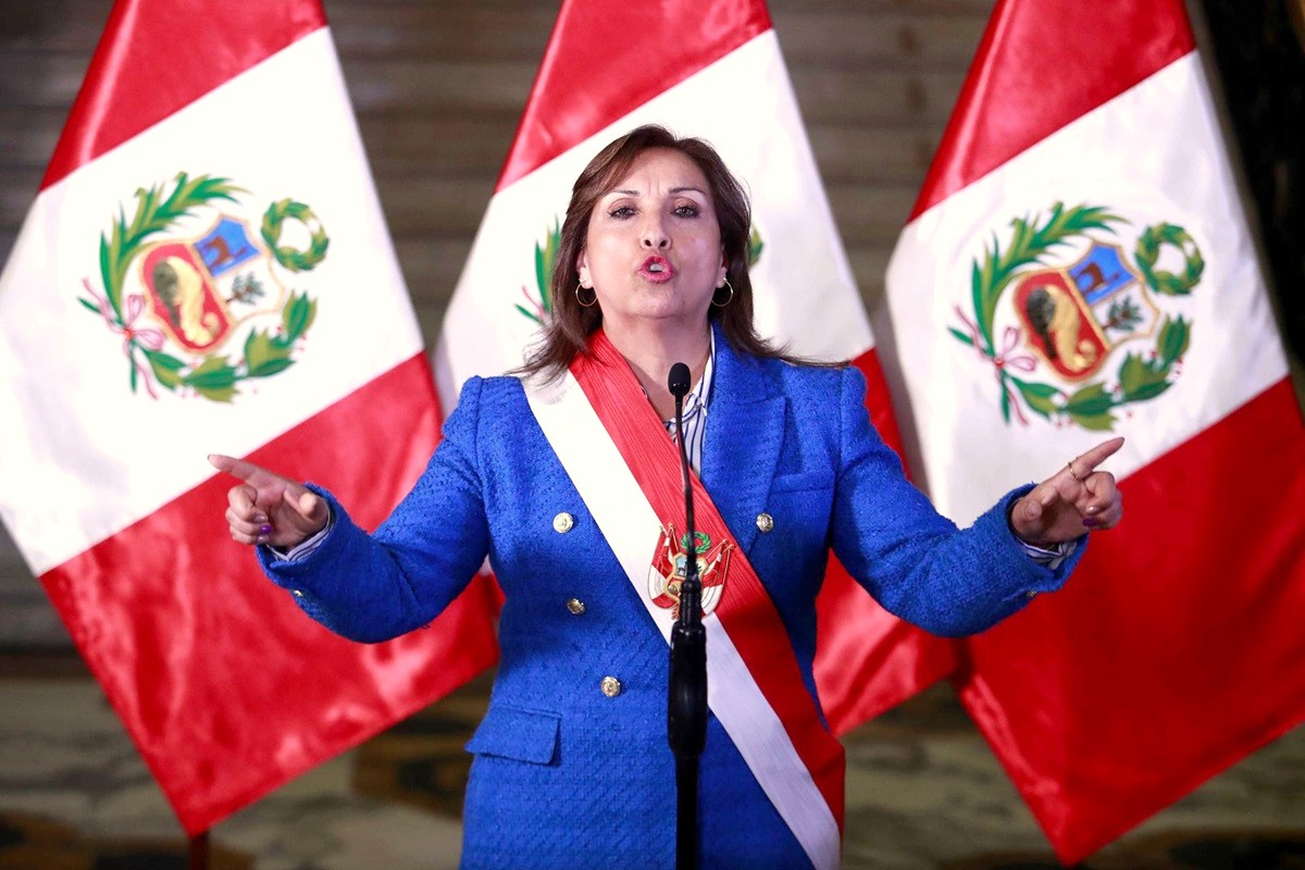 Fiscalía de la Nación archiva denuncia contra Dina Boluarte por el presunto delito de genocidio Fiscal de la Nación cita a la presidenta Dina Boluarte por el caso 'Cofre'