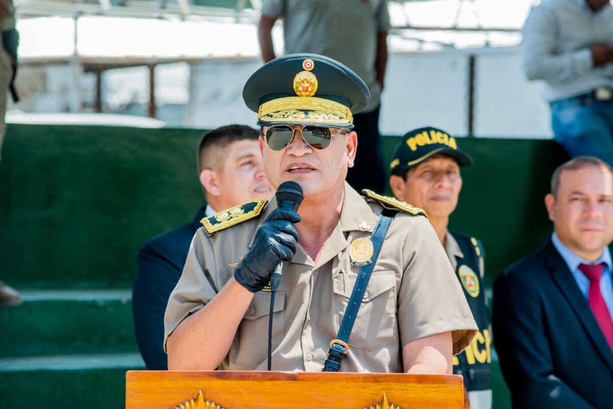 Jefe de la Región Policial de Piura pide reorganización del personal del INPE tras operativos en penal Jefe de la Región Policial de Piura pide reorganización del personal del INPE tras operativos en penal
