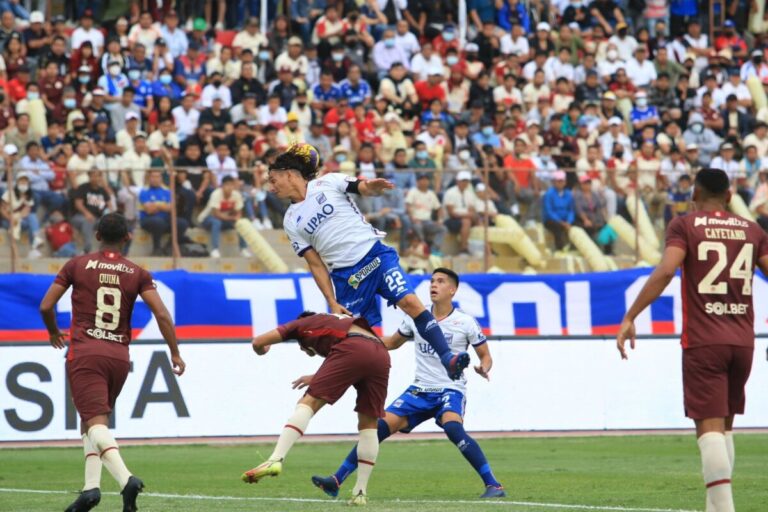 Universitario vs. Mannucci HOY EN VIVO por el Clausura 2024