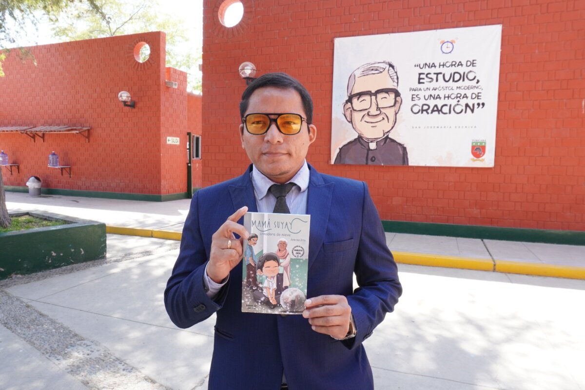 Escritor piurano Antonio Zeta resulta finalista en concurso internacional de literatura infantil Escritor piurano Antonio Zeta es finalista en concurso internacional de literatura infantil