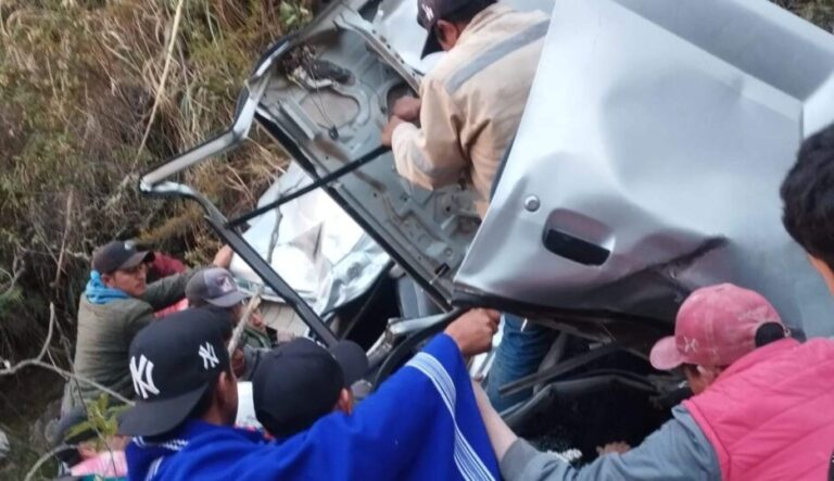 Seis personas fallecidas en trágico accidente en la carretera Huancabamba - Ayabaca