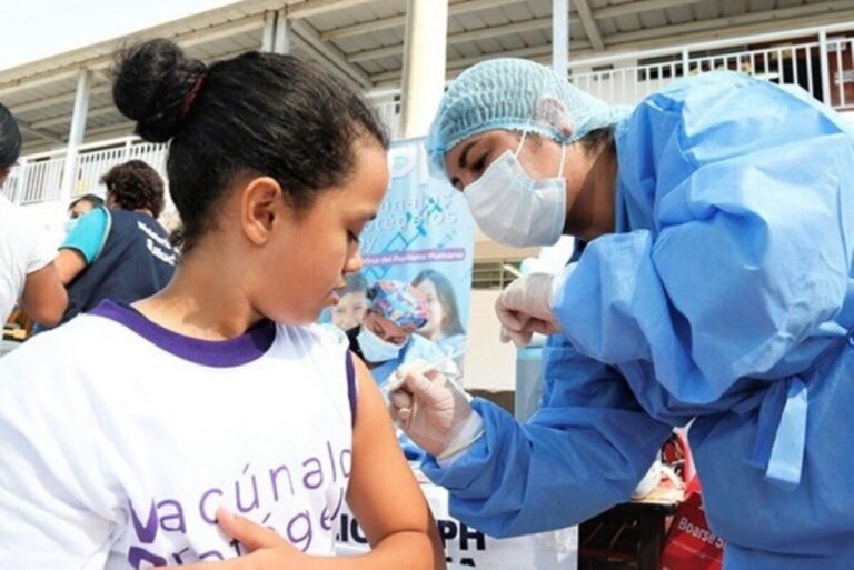 Ministerio de Salud: vacunación contra el dengue en Piura comenzará entre noviembre y diciembre del 2024