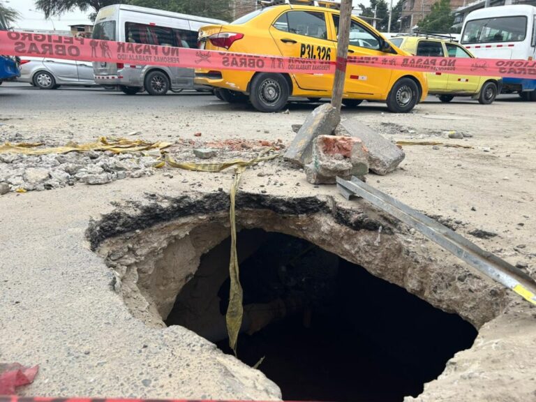 Piura: vecinos exigen a la EPS Grau culminar trabajos en la Av. Sullana