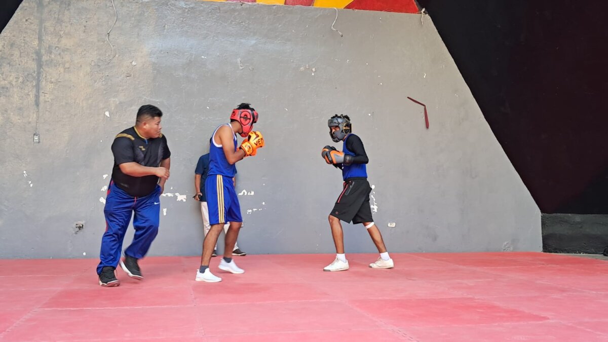 Piuranos disfrutaron de una tarde de boxeo por el aniversario de la ciudad Piuranos disfrutaron de una tarde de boxeo por el aniversario de la ciudad