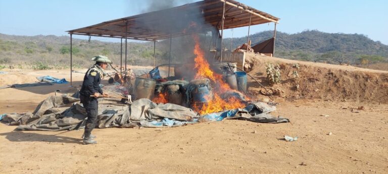 Ayabaca destruyen diez plantas de beneficio de mineros ilegales en el distrito de Suyo