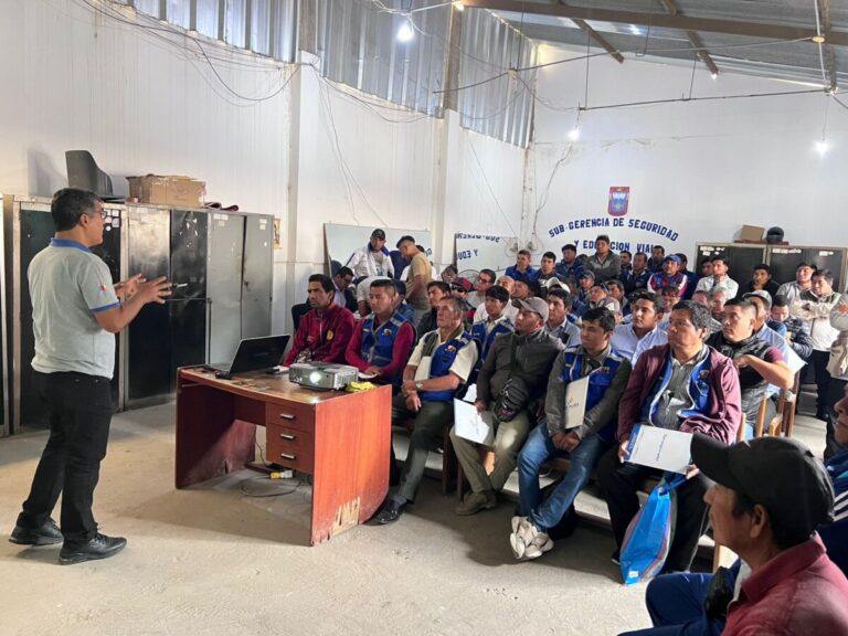 Ochenta conductores formales reciben charlas de orientación por parte del SAT Piura