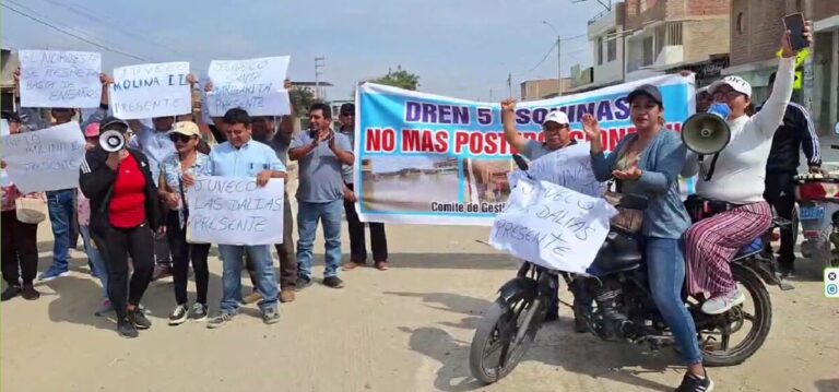 Veintiséis de Octubre vecinos exigen la construcción den dren en el sector “Cinco Esquinas”