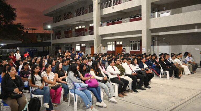 Inauguran la primera Academia Municipal Preuniversitaria en VDO