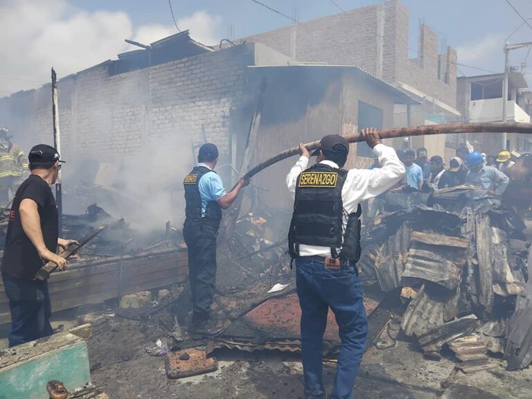 Talara 16 personas afectadas tras incendio en el A.H. Jesús María