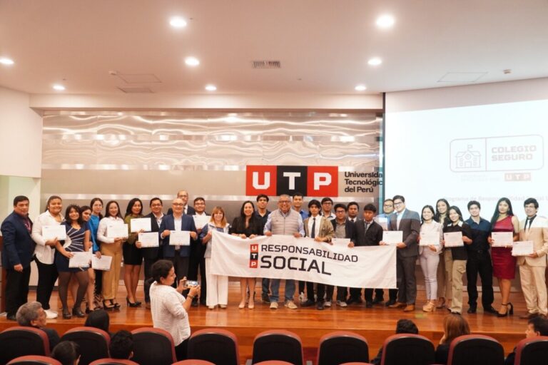 La UTP cierra con éxito el programa "Colegio Seguro" en Piura