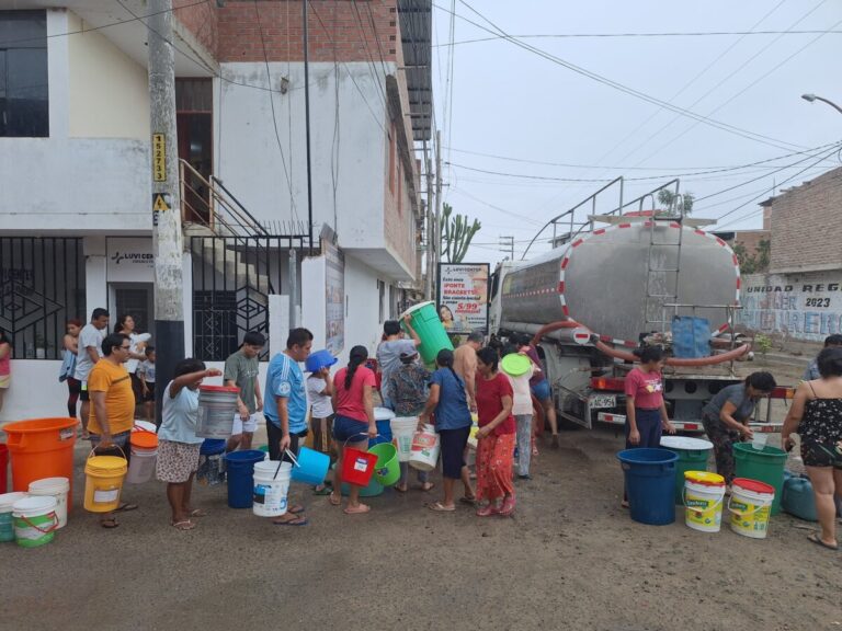 Castilla vecinos de la Urb. Cossio del Pomar pasarán Año Nuevo sin agua