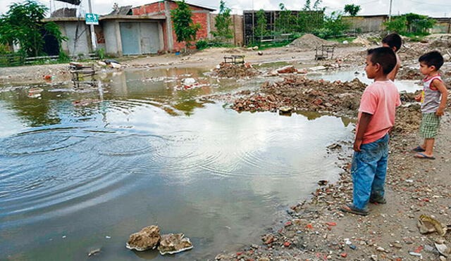 Colapso de desagües en varias zonas de Piura contribuiría al aumento de casos de leptospirosis