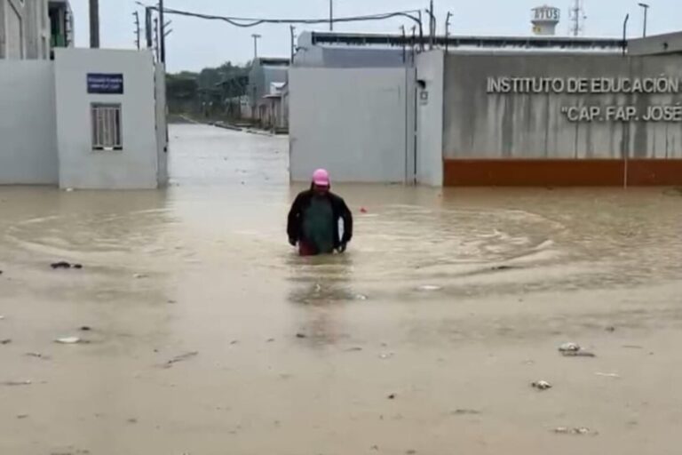 Tumbes: viviendas en El Tablazo quedaron inundadas por obra paralizada