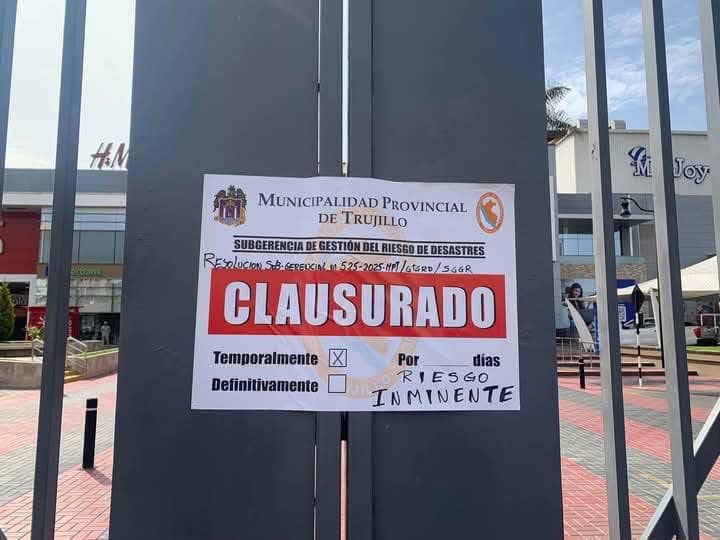 Municipalidad de Trujillo clausura temporalmente Real Plaza por "riesgo inminente" tras colapso