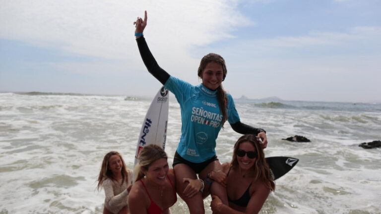 Surfista mancoreña Catalina Zariquiey se proclama campeona Junior del Señoritas Open Pro