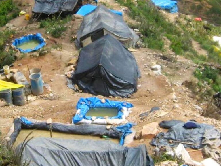 Familiares denuncian que 5 de los 13 trabajadores desaparecidos en Pataz son de Piura