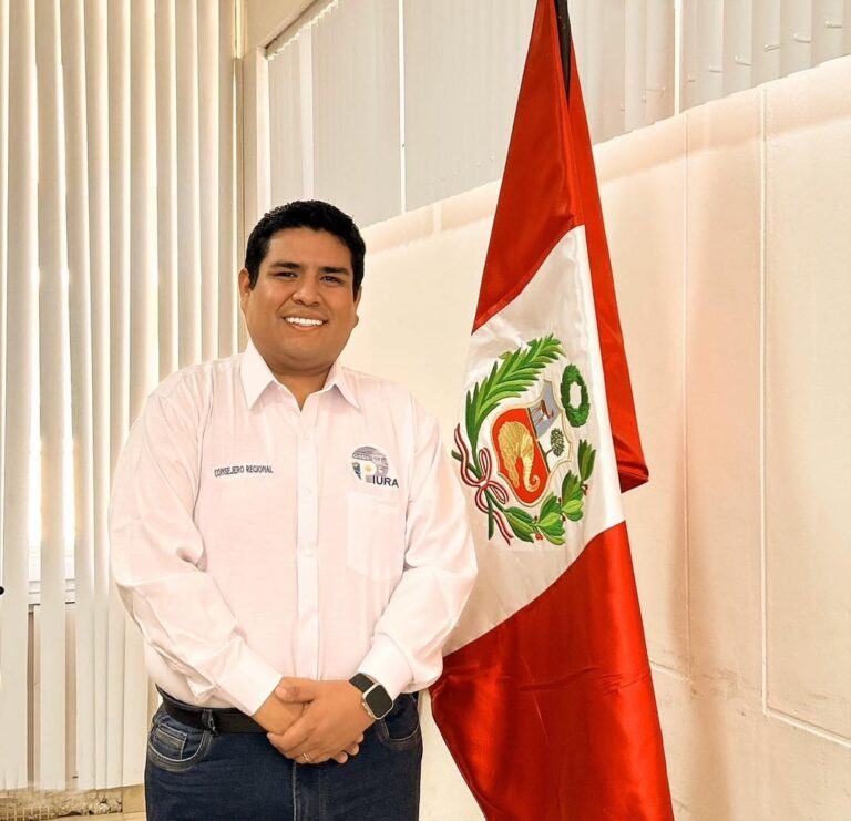 Consejero Carlos Castillo asume encargatura como presidente del Consejo Regional