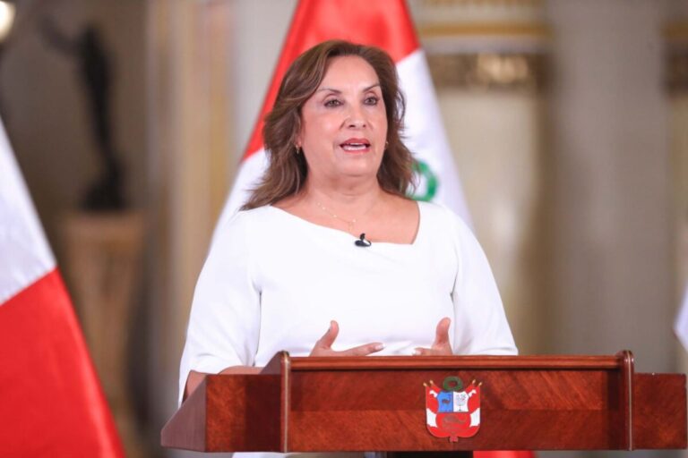 Dina Boluarte “El crimen de Pataz no se va a resolver sacando al premier Adrianzén”