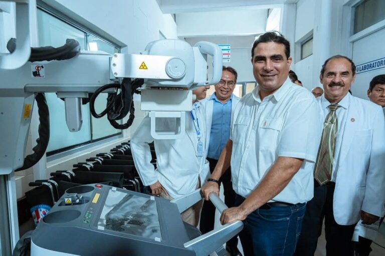 Hospital Santa Rosa incorpora dos avanzados sistemas móviles de rayos X modelo DRX-Rise