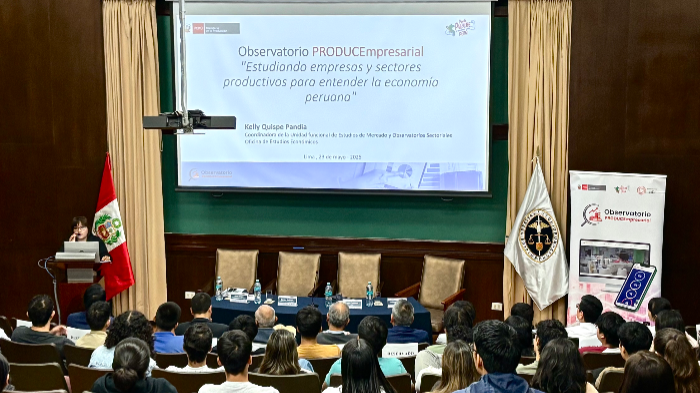 PRODUCE presenta Observatorio empresarial a estudiantes universitarios de Piura