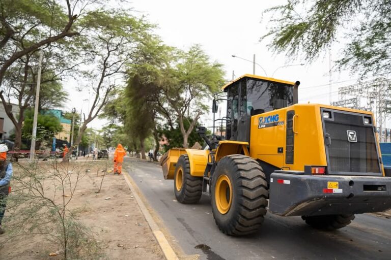 Obras en la Av. Sullana cierra tramo que va desde la Av. Sánchez Cerro hasta la Av. Country