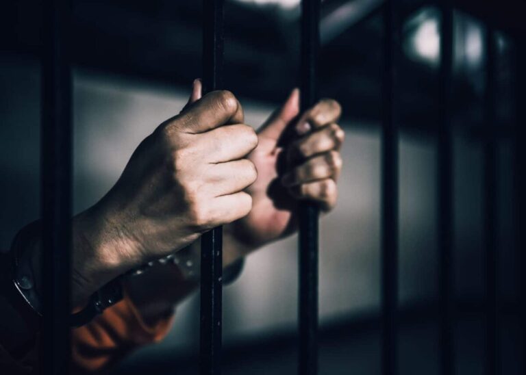 Promulgan ley que impone cadena perpetua por captar menores para delitos graves