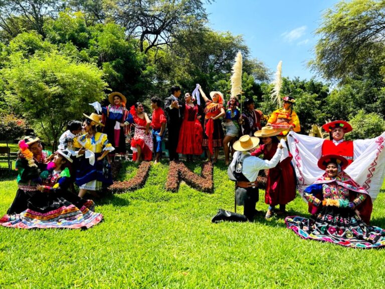 Ballet Folklórico Aypate representará a la UNP en festival internacional en Ecuador