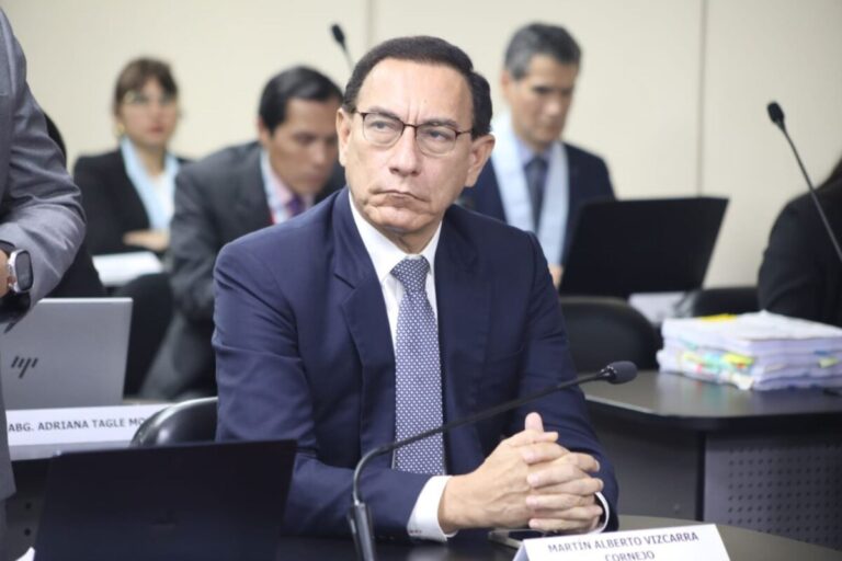 Congreso oficializa inhabilitación de Martín Vizcarra para ejercer función pública por diez años
