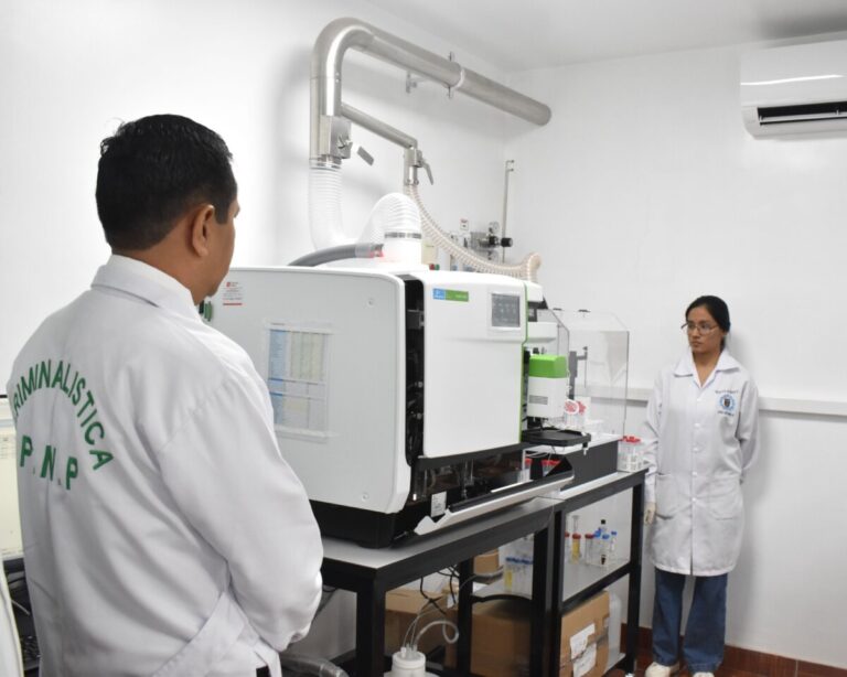 Divincri Piura incorpora espectrómetro de masas que permitirá realizar pruebas de absroción atómica en cinco minutos