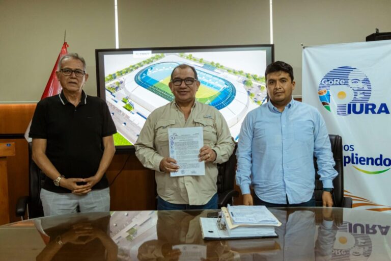 Gobierno Regional firma el contrato para la reconstrucción del estadio Miguel Grau