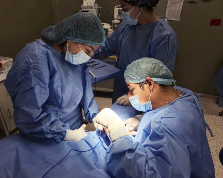 Sullana: médicos del Hospital de Apoyo II-2 operan con éxito a bebé que no podría ingerir alimentos
