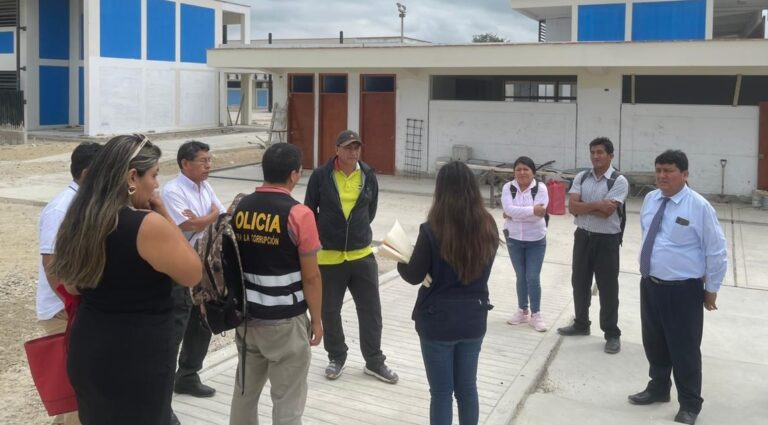 Piura Fiscalía Anticorrupción inspecciona obra en colegio “La Unión” tras denuncia por colusión agravada