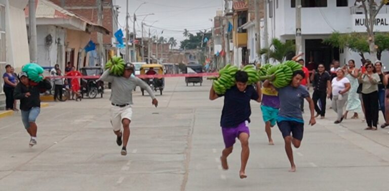 Querecotillo celebra con éxito su tradicional “Carrera del Banano” en el marco del bicentenario del distrito