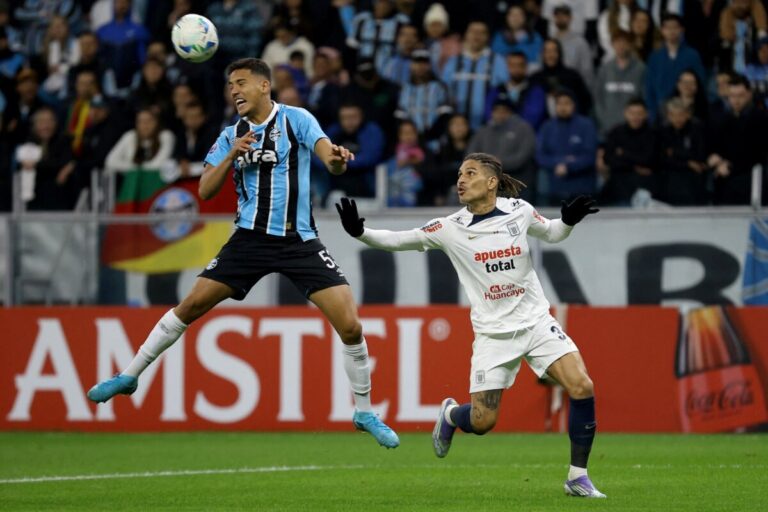 Alianza Lima avanza a octavos de final de la Copa Sudamericana tras empatar con Gremio