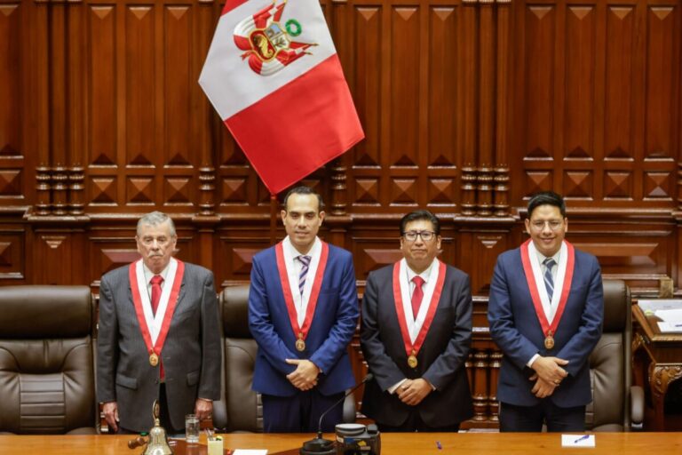 José Jerí niega cobros irregulares y denuncia campaña de desprestigio en su contra