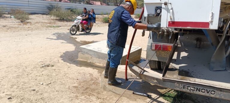 Sullana: EPS Grau interviene tras afloramientos en Urb. Vencedores 15 de Abril