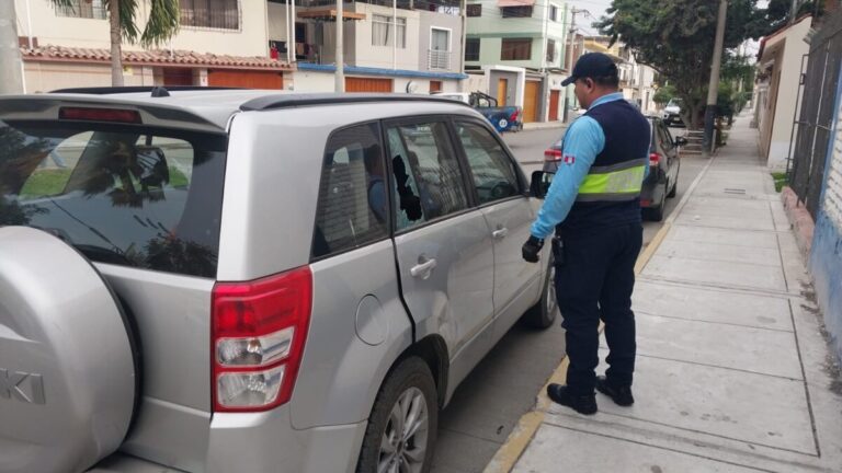 Piura: Hallan camioneta robada en urbanización Santa Isabel