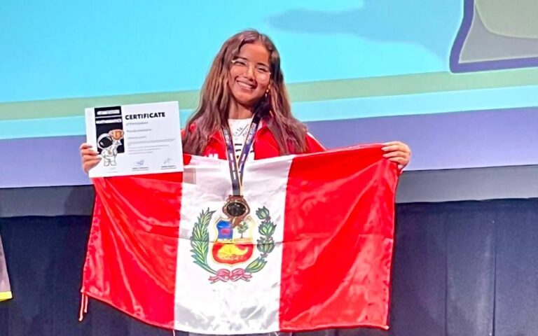 Joven talareña destaca en olimpiada internacional en EE. UU.