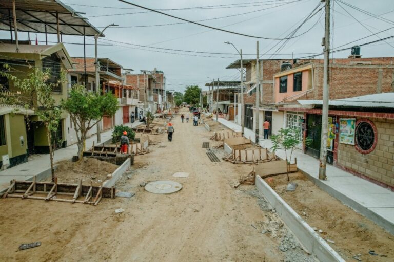 Piura: Calle Tizón alcanza 80 % de avance en su mejoramiento integral