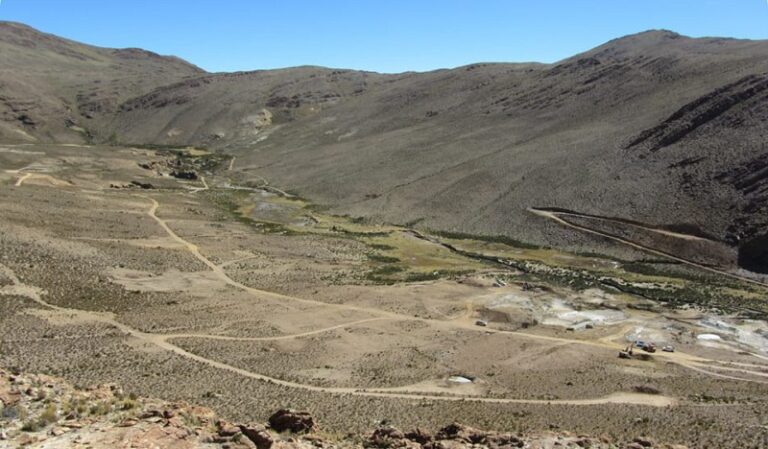 Concesión minera no implica inicio de operaciones ni daño ambiental, afirma especialista en derecho minero