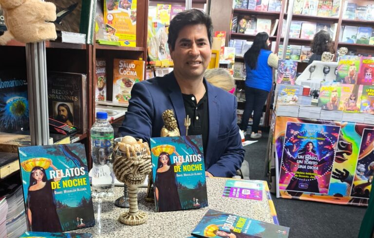Escritor sullanero Daniel Mogollón presenta "Relatos de Noche" en la FIL Lima 2025
