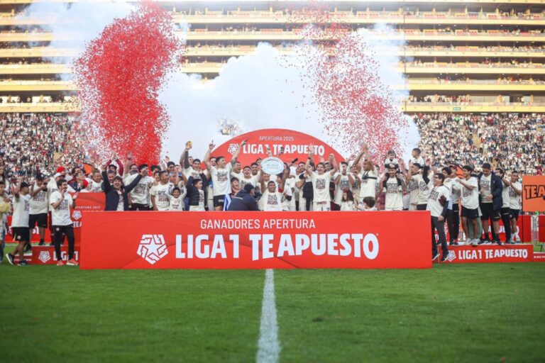 Universitario se consagra campeón del Torneo Apertura y va por el tricampeonato
