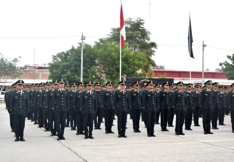 Egresan 493 nuevos policías en Piura para fortalecer el orden y la seguridad