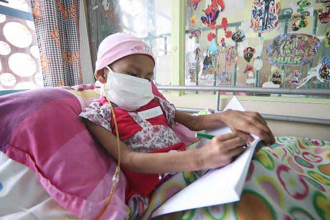 ¿Cómo identificar el cáncer infantil? Estas son las señales más comunes