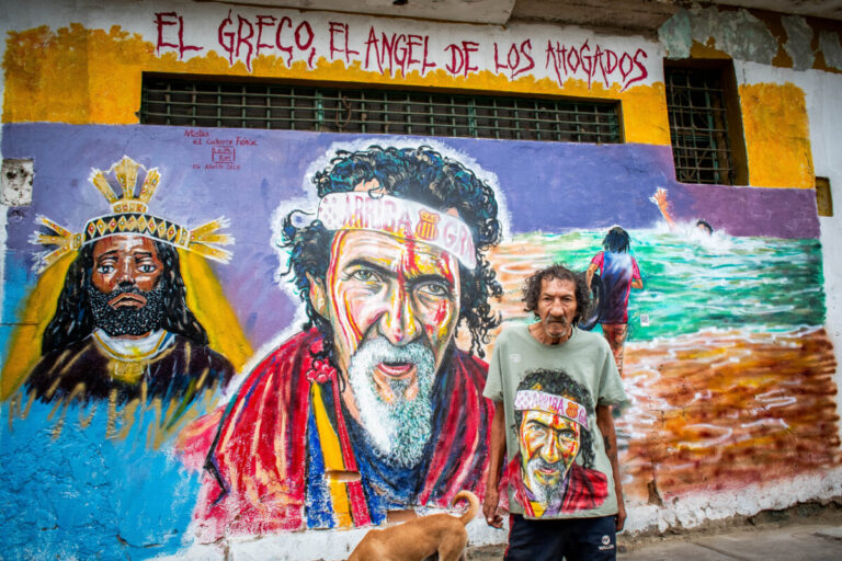 Mural rinde homenaje en vida a César Cazariego, el “Greco”