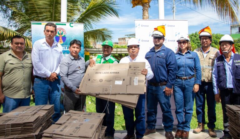 Enosa impulsa reciclaje y entrega de plantas ornamentales en Castilla por su aniversario