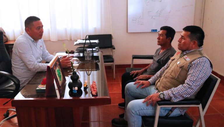 EPS Grau realiza mediciones técnicas y abastece de agua a zonas afectadas en Sullana
